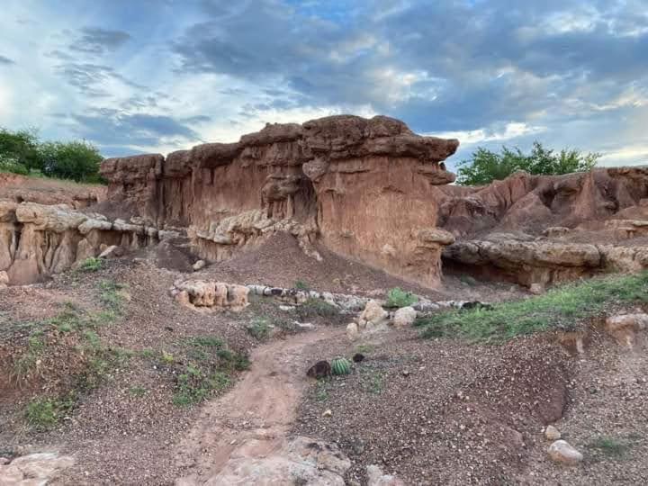 Hostal Arambulo Villavieja Dış mekan fotoğraf